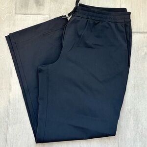 LULULEMON PULL ON WIDE LEG TROUSER NWOT